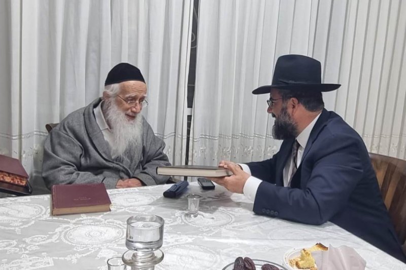 באדיבות המצלם