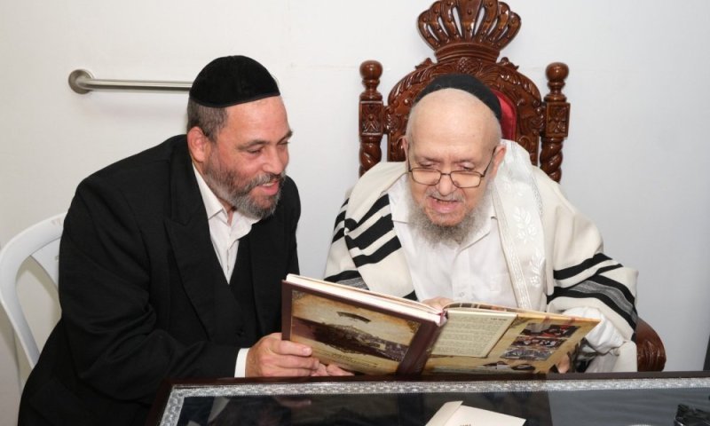 ה"כיסא של רבי מאיר" שנותר מיותם | הצלם שוקי לרר נפרד