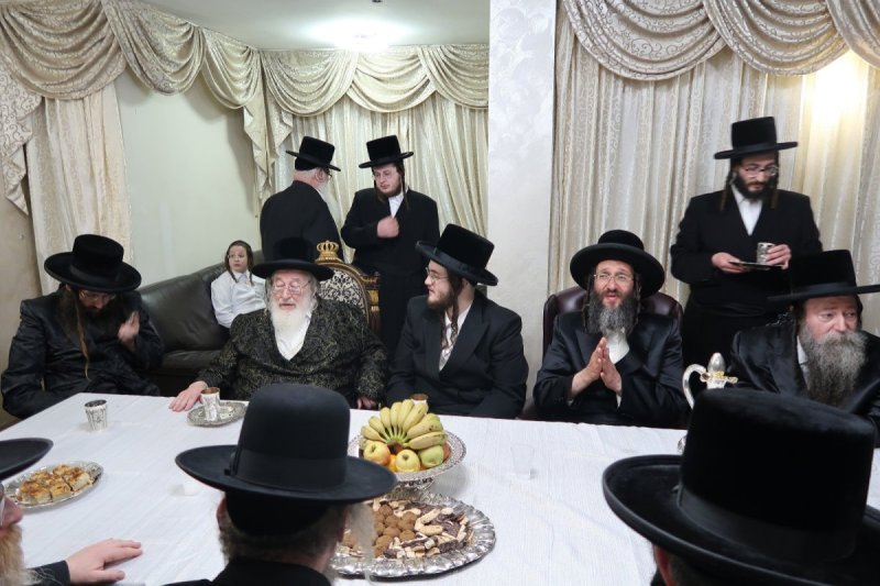 באדיבות המצלם