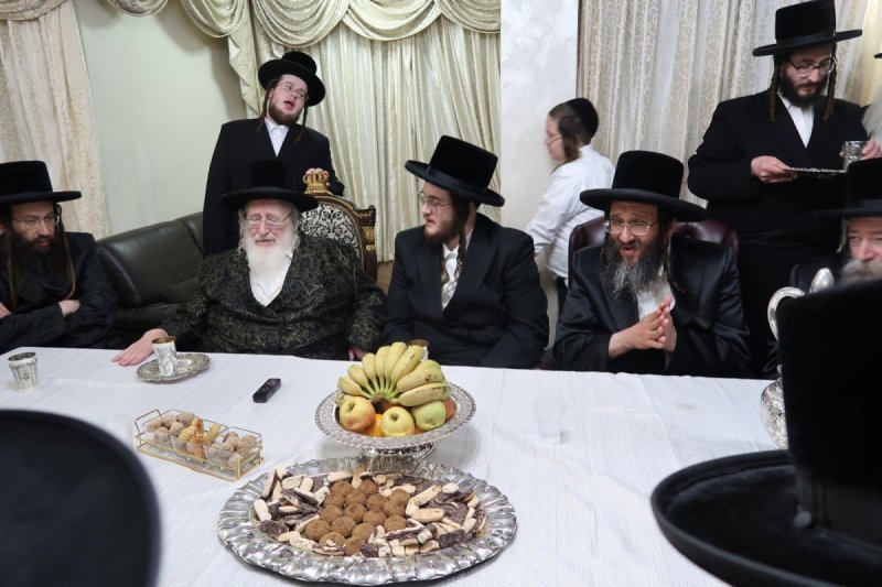 באדיבות המצלם