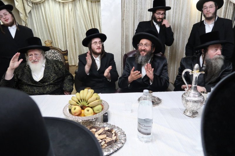 באדיבות המצלם