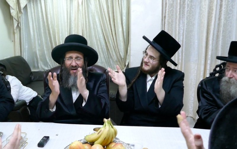 באדיבות המצלם