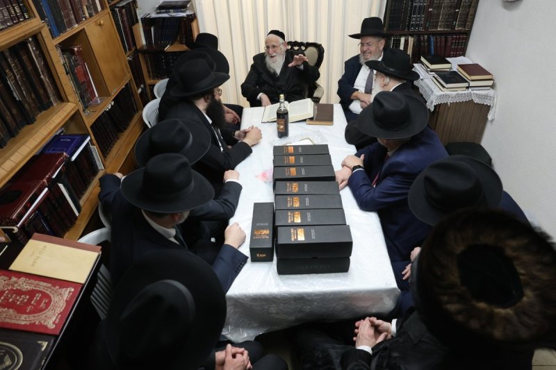 באדיבות המצלם