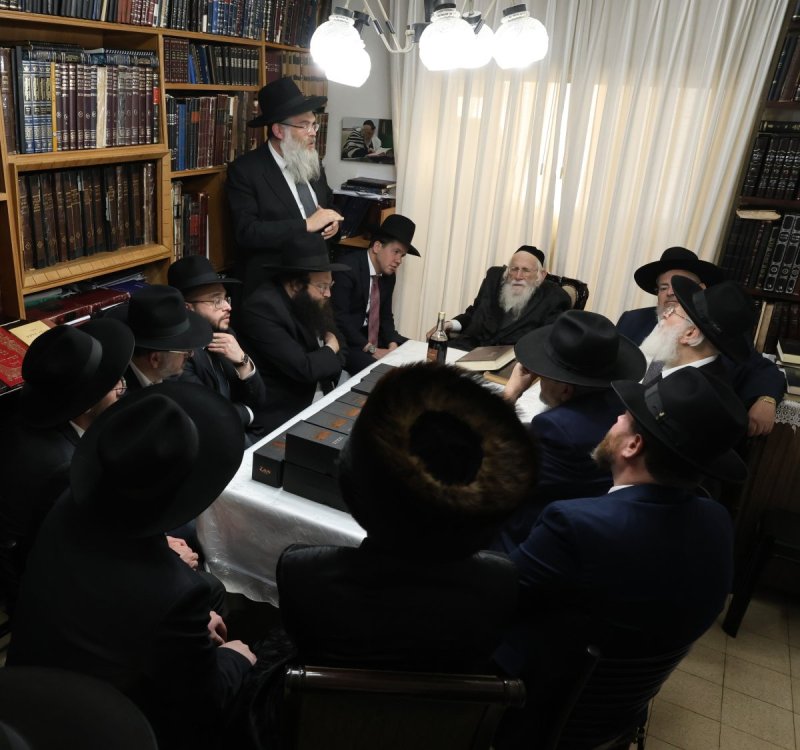 באדיבות המצלם