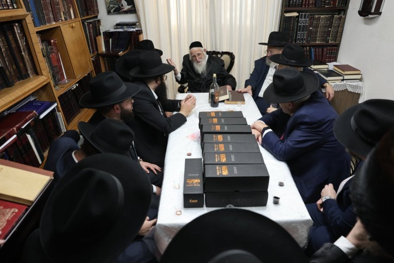 באדיבות המצלם