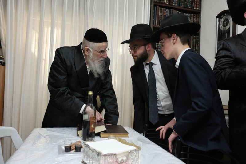 באדיבות המצלם