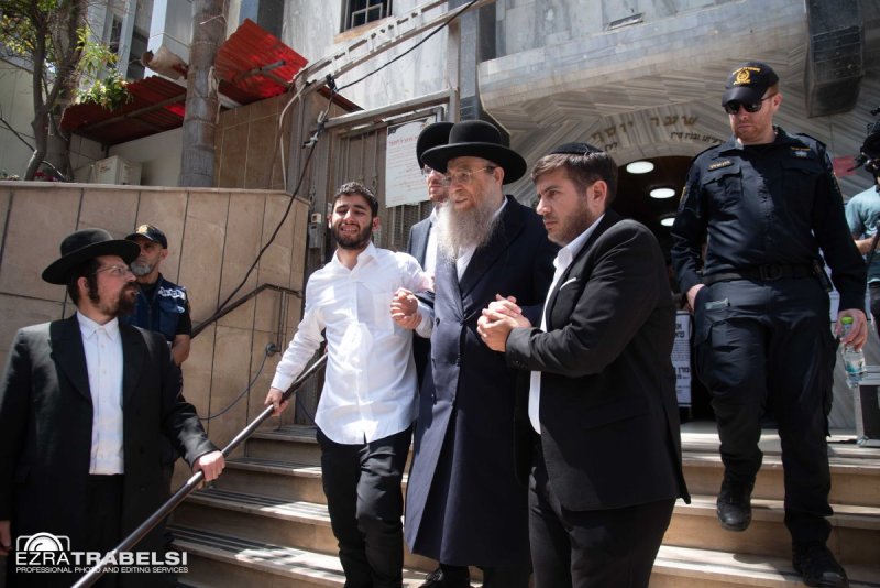 עזרא טרבלסי