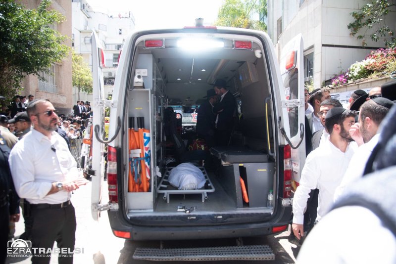 עזרא טרבלסי