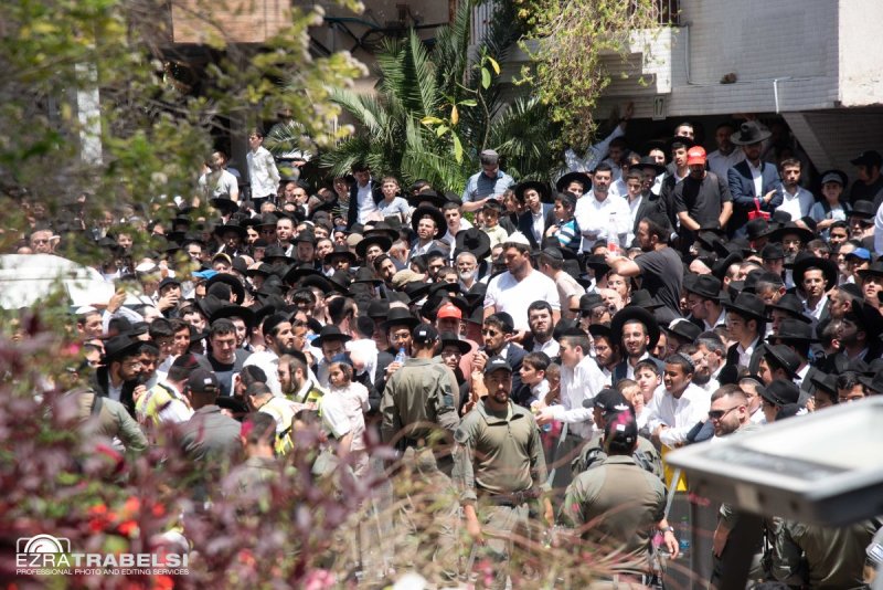 עזרא טרבלסי