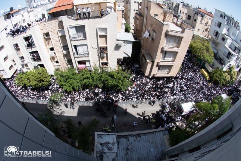 עזרא טרבלסי