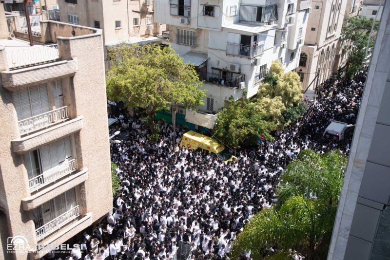 עזרא טרבלסי