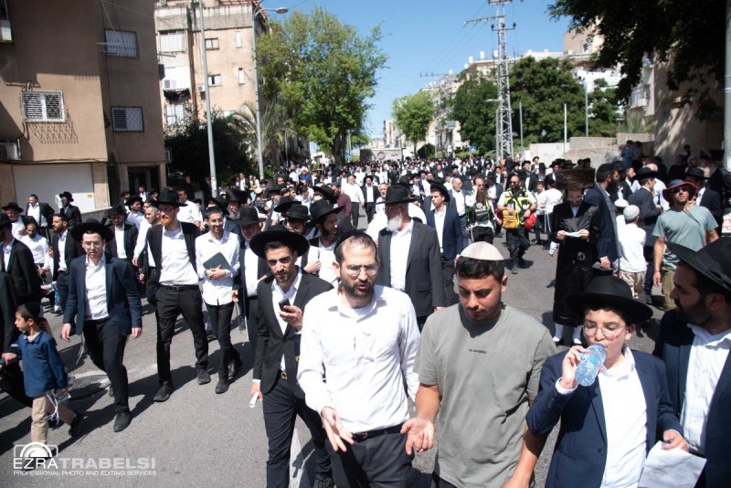 עזרא טרבלסי