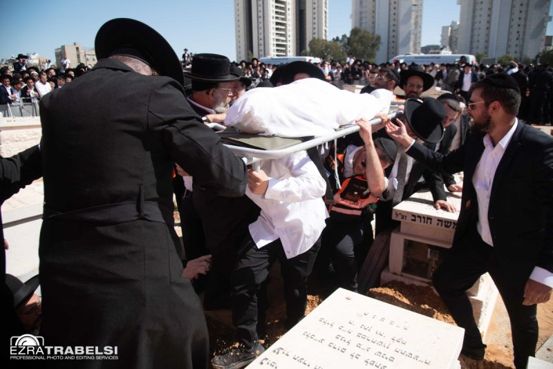 עזרא טרבלסי