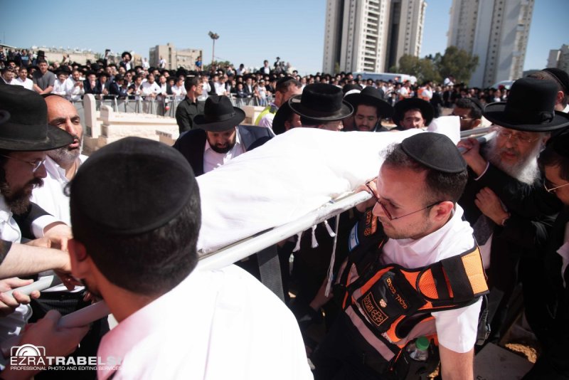 עזרא טרבלסי