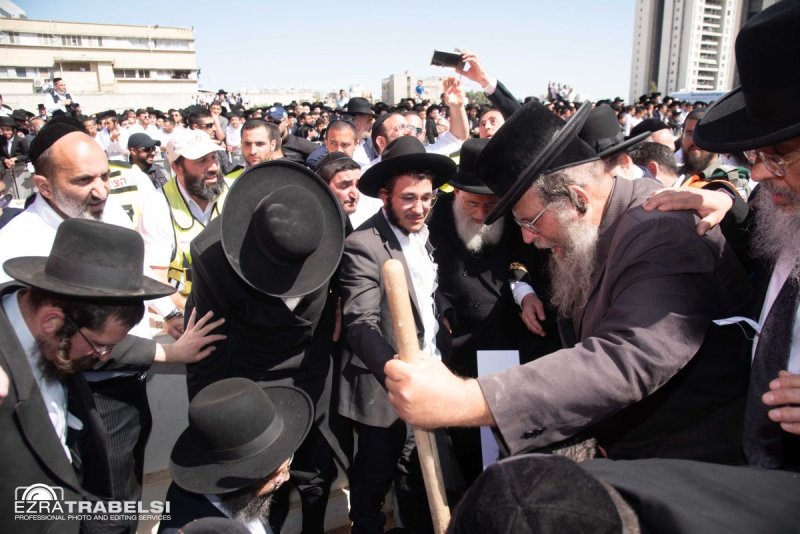 עזרא טרבלסי