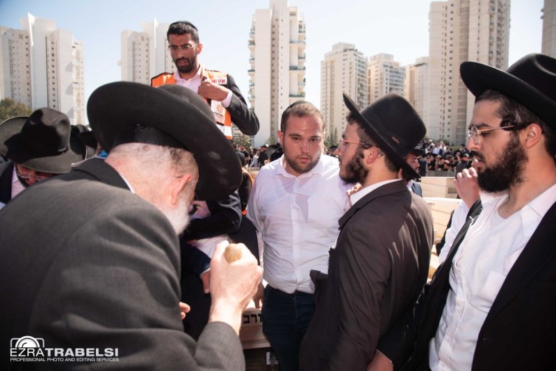 עזרא טרבלסי