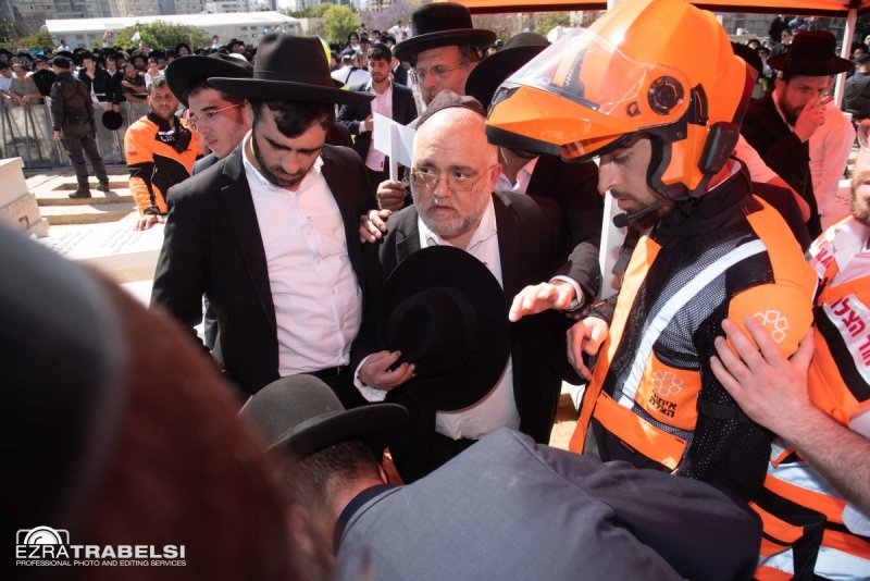 עזרא טרבלסי