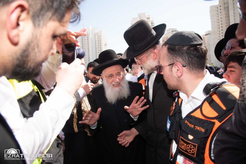 עזרא טרבלסי