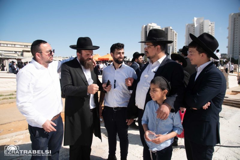 עזרא טרבלסי