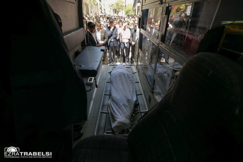 עזרא טרבלסי