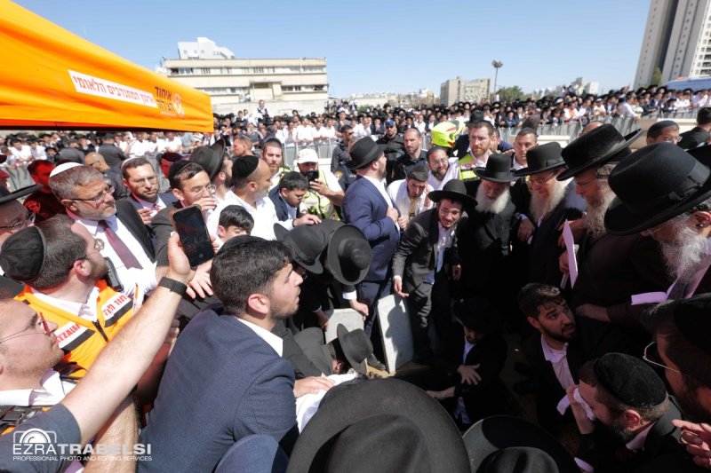 עזרא טרבלסי