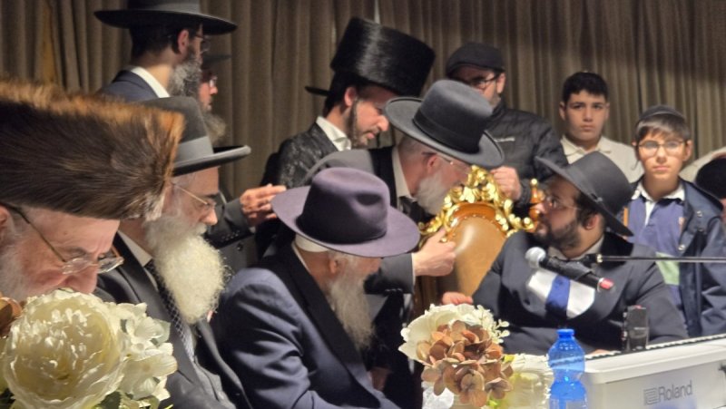 באדיבות המצלם