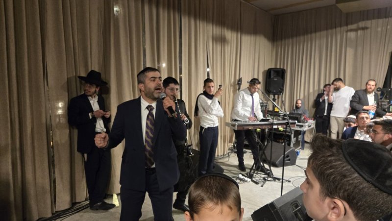 באדיבות המצלם