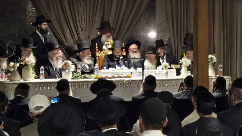 באדיבות המצלם