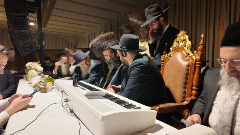 באדיבות המצלם