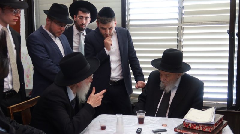 באדיבות המצלם