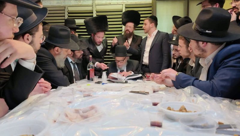 באדיבות המצלם