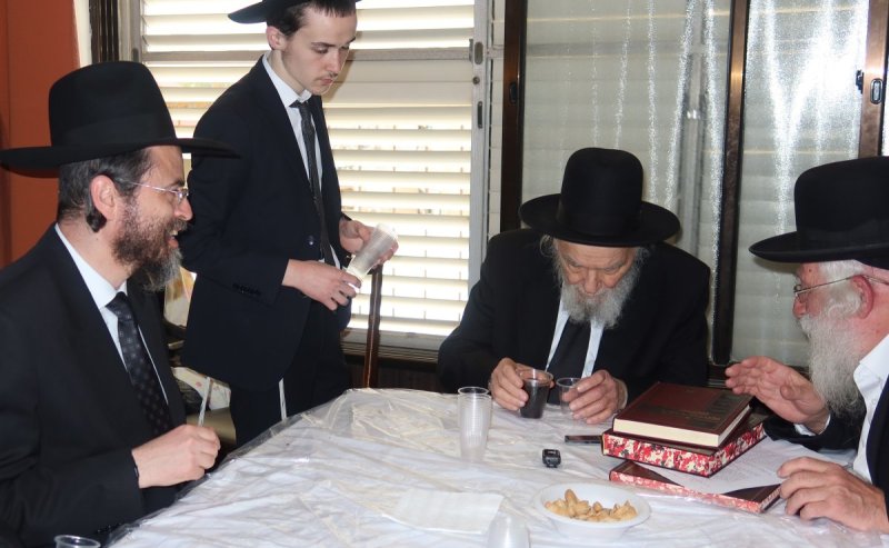 באדיבות המצלם