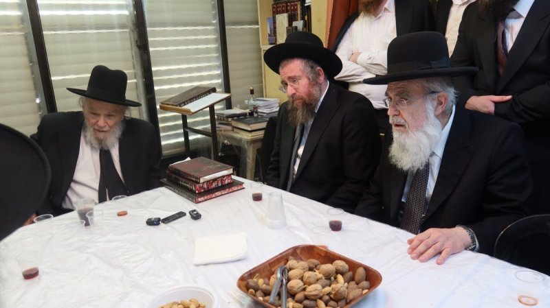 באדיבות המצלם