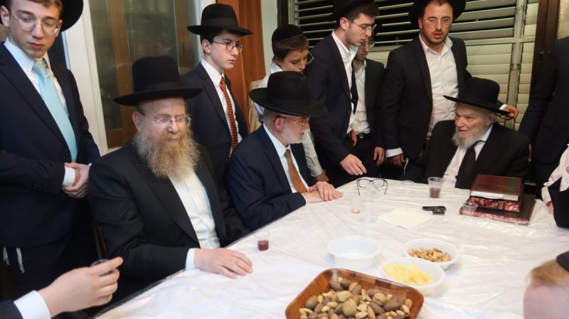 באדיבות המצלם