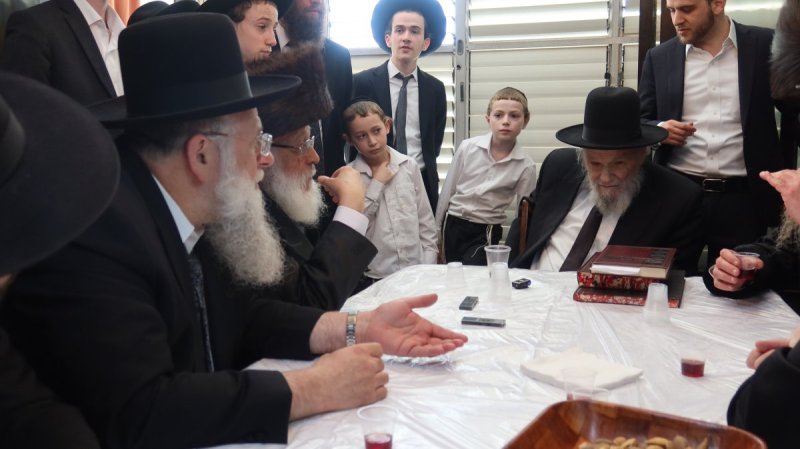 באדיבות המצלם