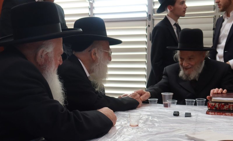 באדיבות המצלם