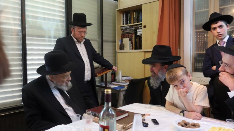 באדיבות המצלם