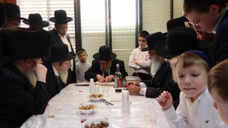 באדיבות המצלם