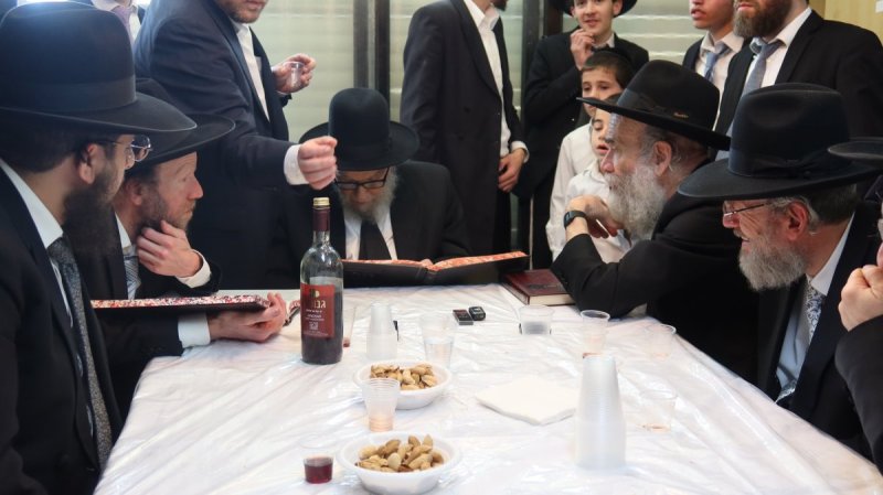 באדיבות המצלם