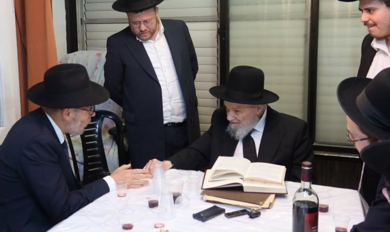 באדיבות המצלם