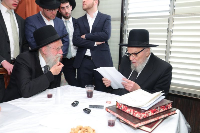 באדיבות המצלם