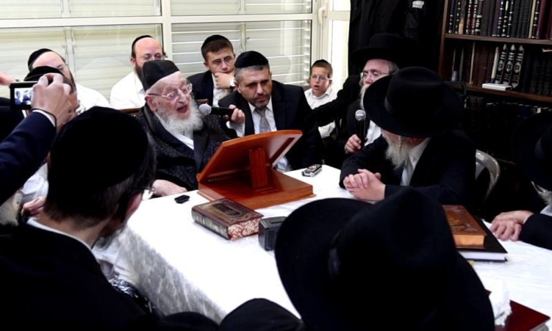 ראש הישיבה זעק בכינוס בביתו: "לא נוותר על אף בחור ישיבה"