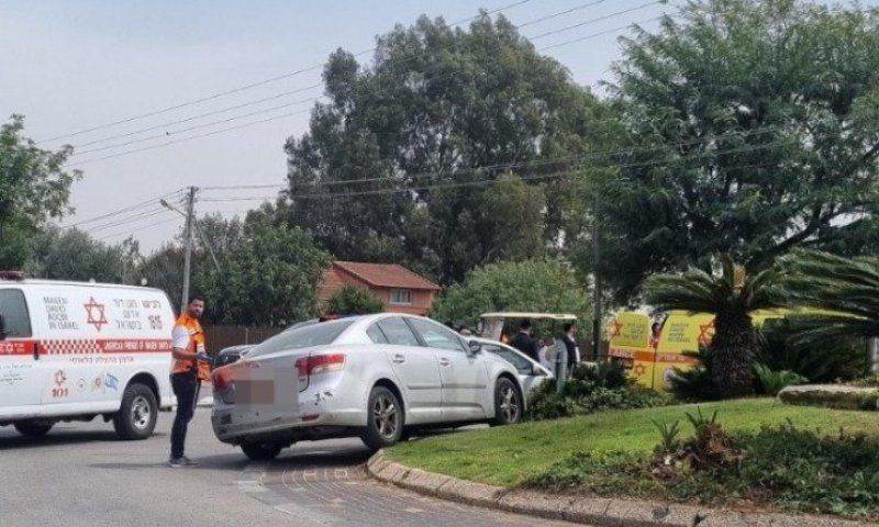 קלנועית התהפכה במושב החרדי, שני צעירים נפצעו