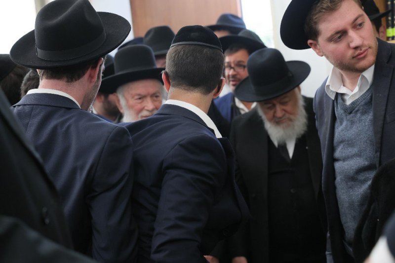 אברהם אבידן