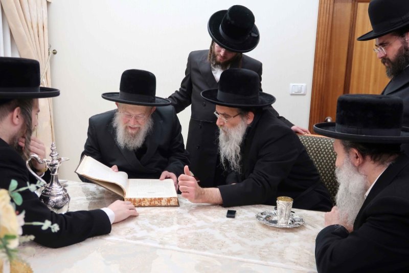 באדיבות המצלם