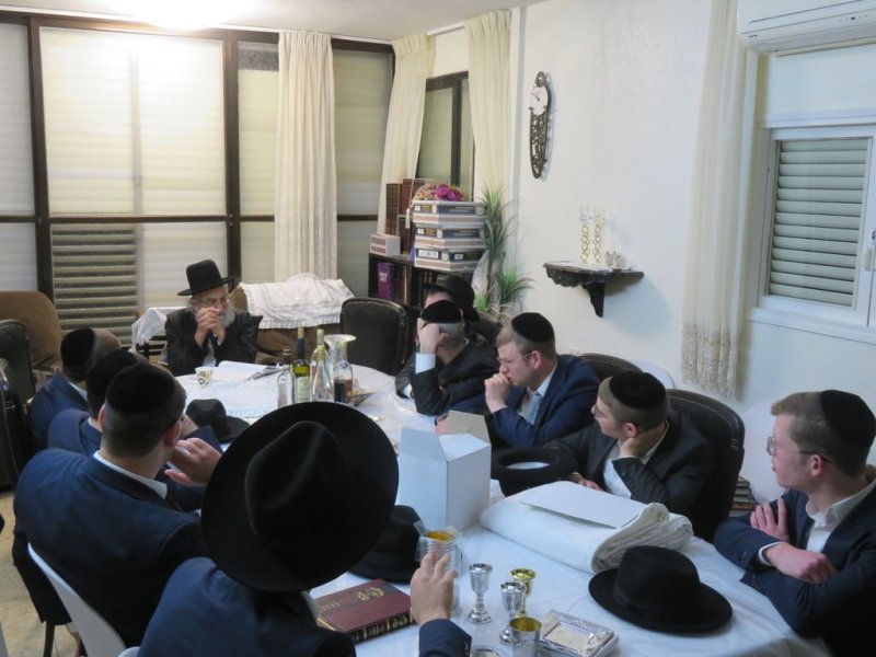 באדיבות המצלם