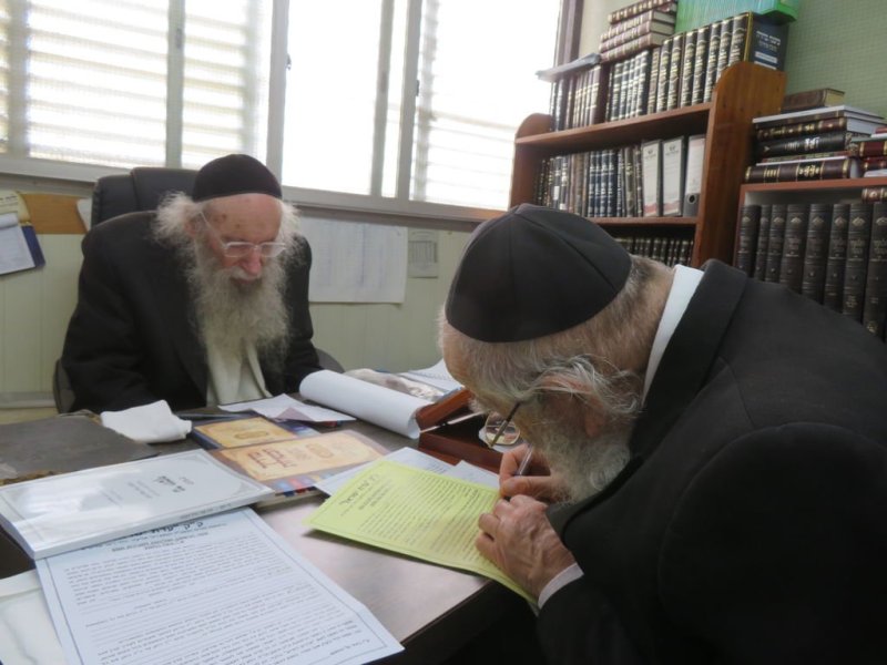 באדיבות המצלם