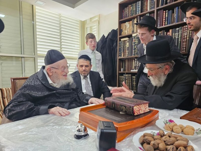 באדיבות המצלם