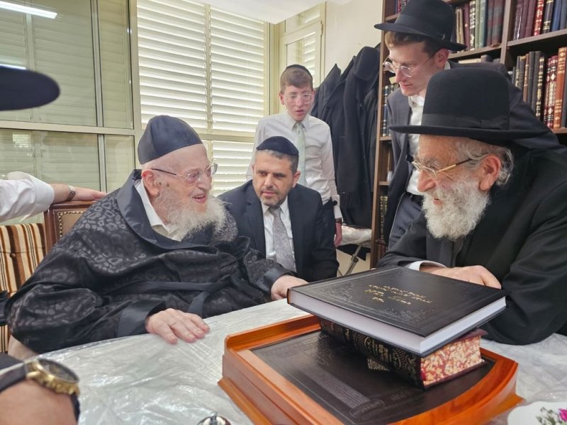 באדיבות המצלם