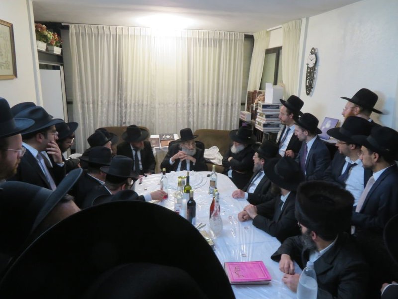 באדיבות המצלם